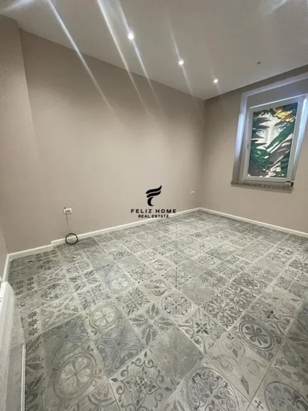 Tirane, jepet me qera zyre Kati 2, 63 m² 750 € (STADIUMI DINAMO)