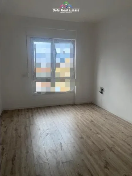 Tirane, jepet me qera zyre Kati 7, 63 m² 650 € (Komuna e Parisit)