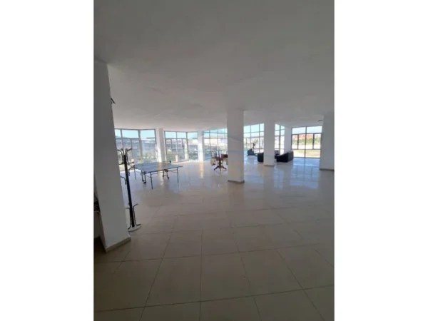 Tirane, jepet me qera ambjent biznesi Kati 0, 1.187 m² 7.500 € (Rruga Nacionale Vore-Fushkruje)