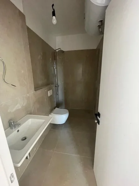 Tirane, shitet apartament 2+1+Aneks+Ballkon  (RRUGA LIMAN KABA KOMPLEKSI DINAMO)