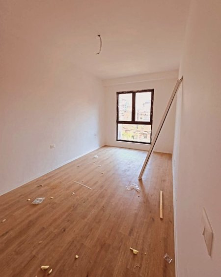 Tirane, shitet apartament 2+1 , 117 m² 244.000 € (Pazari i Ri)