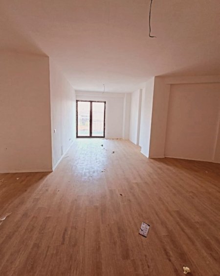 Tirane, shitet apartament 2+1 , 117 m² 244.000 € (Pazari i Ri)