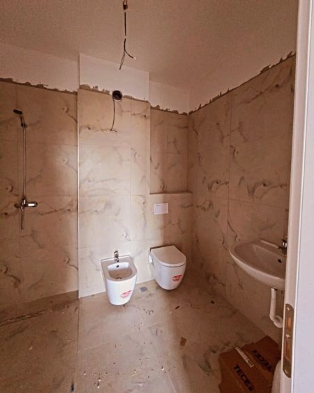 Tirane, shitet apartament 2+1 , 117 m² 244.000 € (Pazari i Ri)