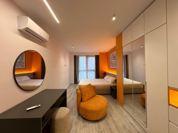 Tirane, jepet me qera apartament 2+1 Kati 6, 130 m² 900 € (Ish fusha e aviacionit)