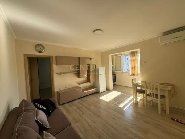 Tirane, shitet apartament 1+1 Kati 3, 43 m² 73.000 € (ali dem)