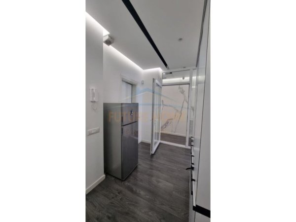Tirane, jepet me qera apartament 3+1+Aneks+Ballkon Kati 6, 125 m² 1.900 € (Komuna e Parisit)