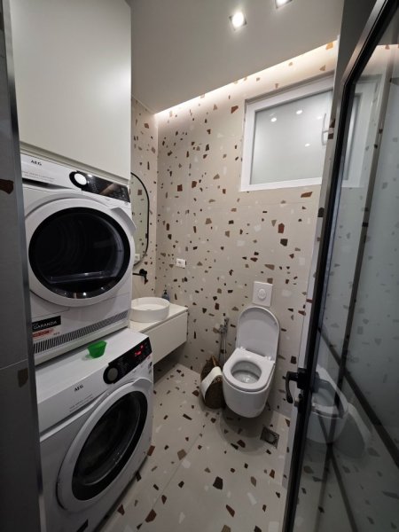 Tirane, shitet apartament 2+1 , 95 m² 130.000 € (FRESK)