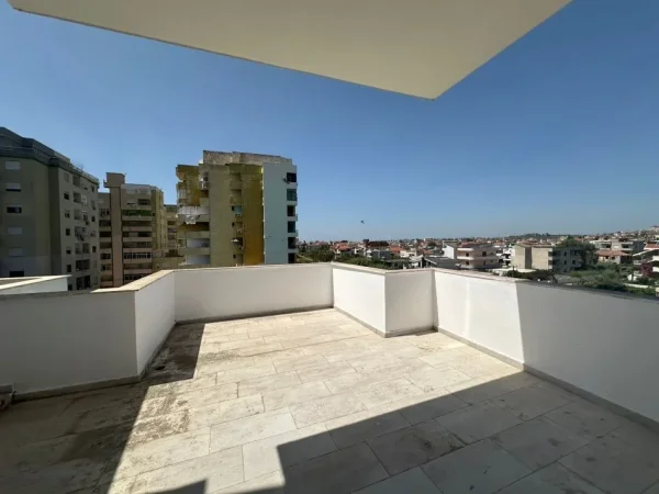 Durres, shitet apartament 1+1+Ballkon Kati 3, 79 m² 76.000 € 