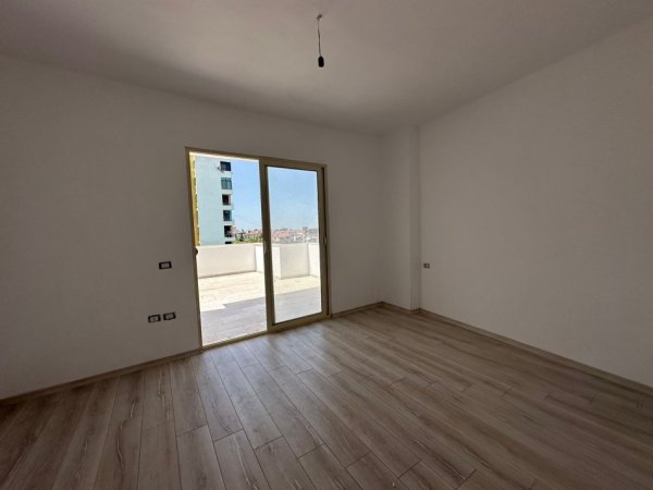 Durres, shitet apartament 1+1+Ballkon Kati 3, 79 m² 76.000 € 