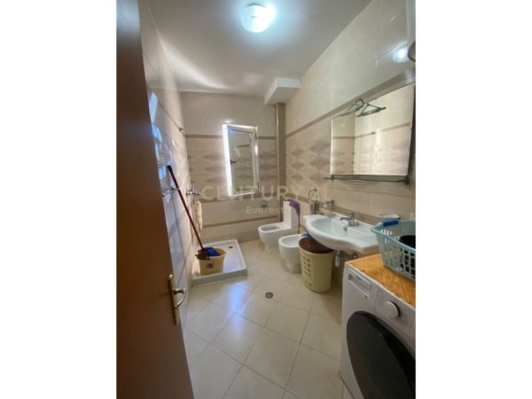 Tirane, shitet apartament 2+1 Kati 4, 71 m² 125.000 € (varri bamit)