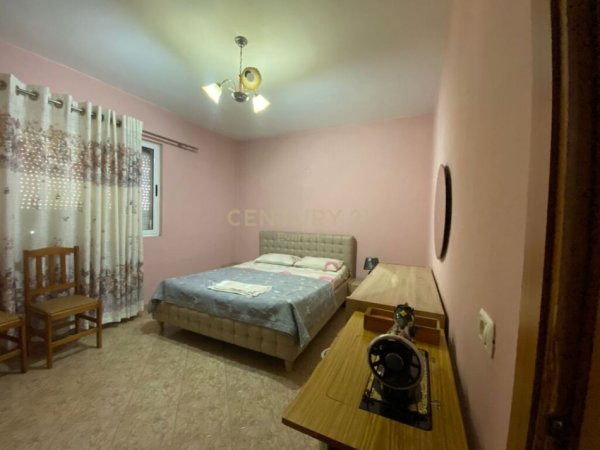 Tirane, shitet apartament 2+1 Kati 4, 71 m² 125.000 € (varri bamit)