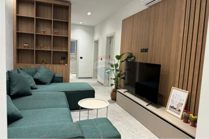 Tirane, jepet me qera 2+1 Kati 1, 750 € (Rruga e Elbasanit)