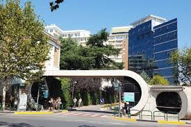 Tirane, jepet me qera apartament 2+1+Aneks+Ballkon Kati 7, 101 m² 650 € (kompleksi panorama , prestige hotel)