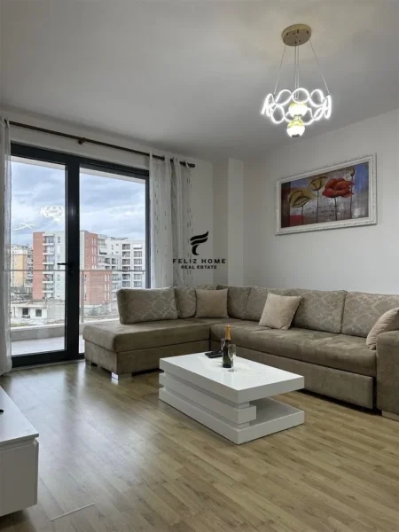Tirane, jepet me qera apartament 2+1 Kati 3, 110 m² 750 € (ISH PARKU)