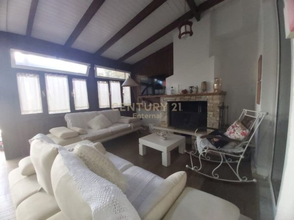 Qerret, jepet me qera apartament 3+1 Kati 3, 250 m² 700 € (Zona e Qerret, Kompleksi Laguna Blu, Bregdet, Kavaje)