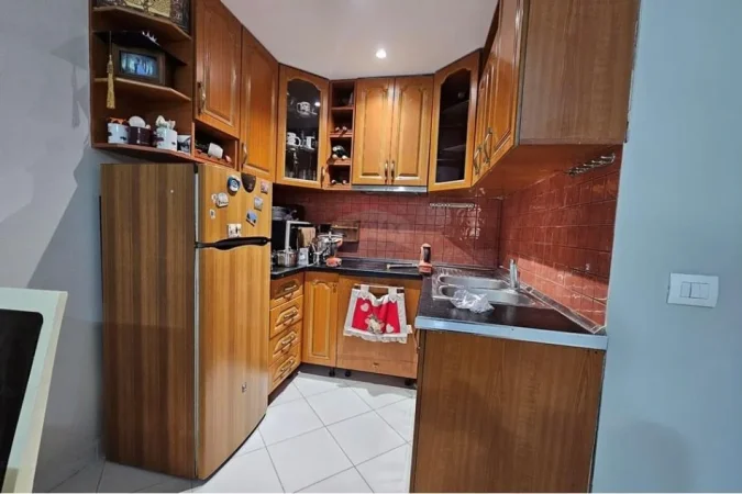 Tirane, shitet apartament 1+1+Ballkon Kati 3, 69 m² 85.000 € (Astir Vila L)