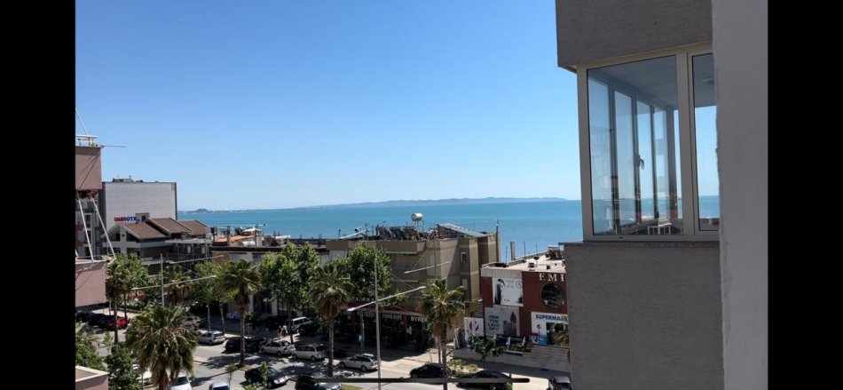 Durres, shes apartament 1+1 Kati 4, 110.000 € (Plazh, Durres)