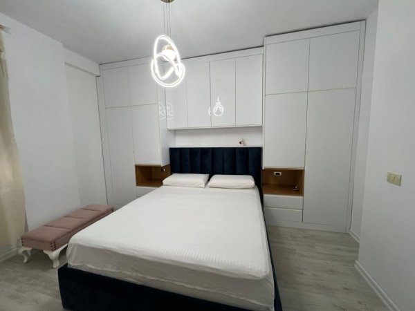 Durres, shes apartament 1+1 Kati 4, 110.000 € (Plazh, Durres)