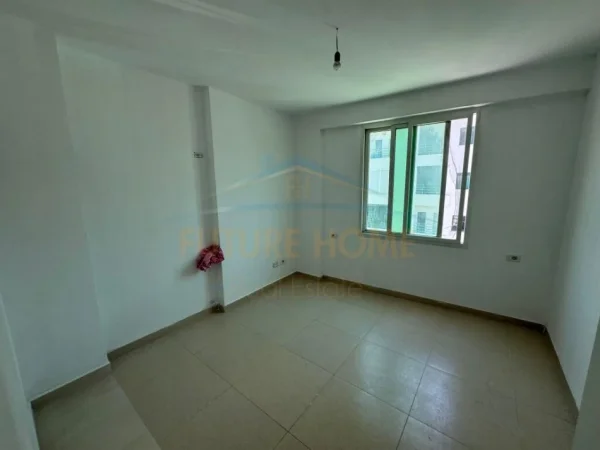 Durres, shitet apartament 2+1+Ballkon Kati 2, 74 m² 118.000 € (GOLEM)