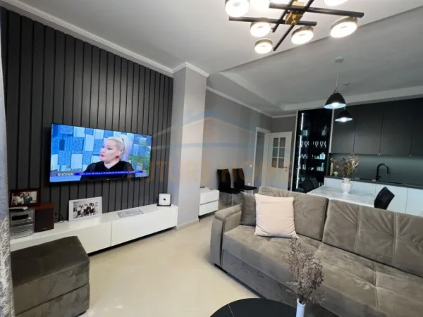 Durres, shitet apartament+verande | Penthouse 2+1+Ballkon Kati 7, 83 m² 120.000 € (SHKEMBI I KAVAJES)