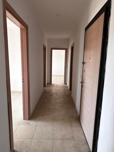 Durres, shes apartament 2+1+Aneks+Ballkon Kati 7, 130 m² 110.000 € (Rruga Pavaresia)
