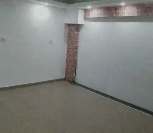 Tirane, jepet me qera dyqan Kati 0, 60 m² 450 € (Vasil Shanto)