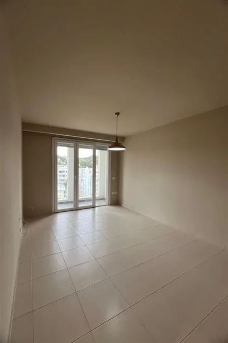 Durres, shitet apartament 2+1 Kati 7, 83 m² 133.000 € (SHKEMBI KAVAJES)