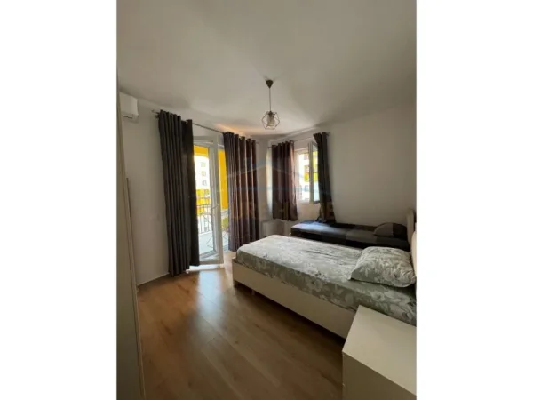 Tirane, shes apartament 2+1 Kati 7, 103 m² 155.000 € (Yzberisht)