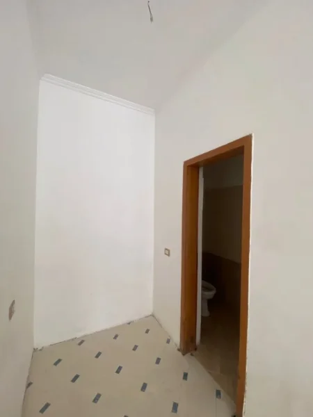 Durres, shitet ambjent biznesi Kati 0, 33 m² 50.000 € 
