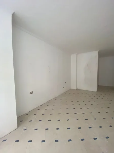 Durres, shitet ambjent biznesi Kati 0, 33 m² 50.000 € 