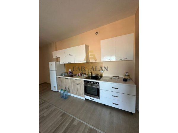 Tirane, shitet apartament 2+1 Kati 3, 97 m² 130.000 € (Komisariati nr 4)