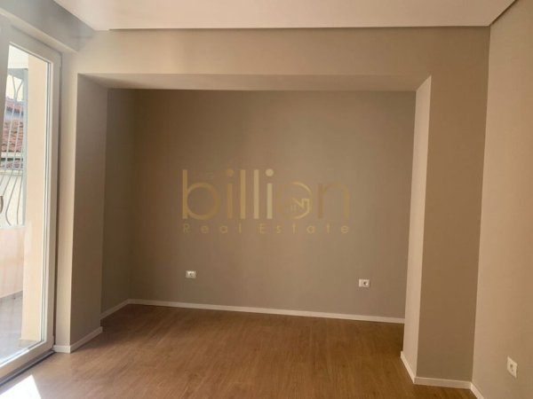 Tirane, jepet me qera ambjent biznesi Kati 1, 93 m² 950 € (Rruga e Kavajes, Tirana, Albania)