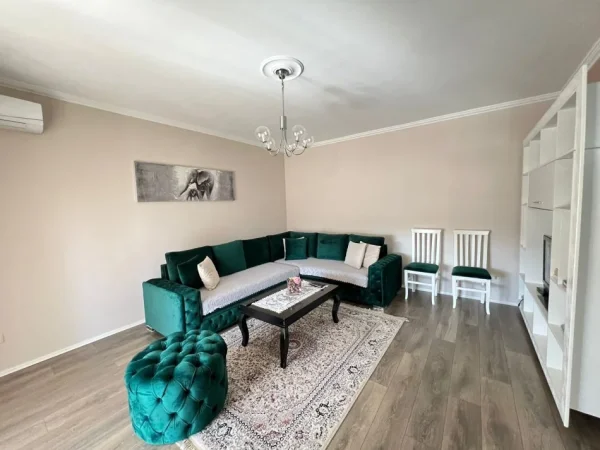 Tirane, jepet me qera apartament 1+1 Kati 7, 75 m² 380 € (unaza e re .syri TV)