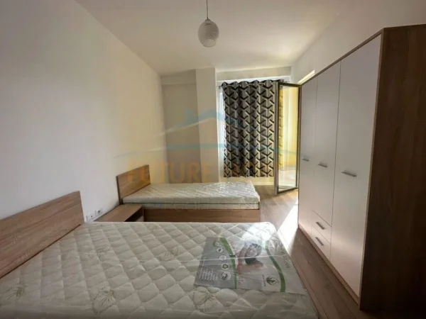 Tirane, jepet me qera apartament 2+1 Kati 9, 107 m² 600 € (UNAZA E RE ,Grand Galley LTE)