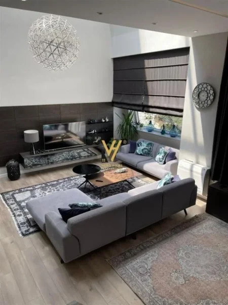 Tirane, shitet Vile 3+1+Ballkon Kati 0, 190 m² 620.000 € (KODRA E DIELLIT 2)