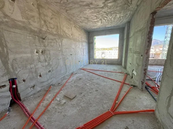 Tirane, shes apartament 1+1+Aneks+Ballkon Kati 5, 57 m² (Rruga 5 Maji)