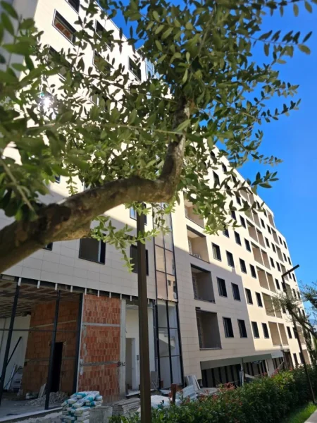 Tirane, shitet apartament 2+1 , 126 m² (Liqeni i Thate)