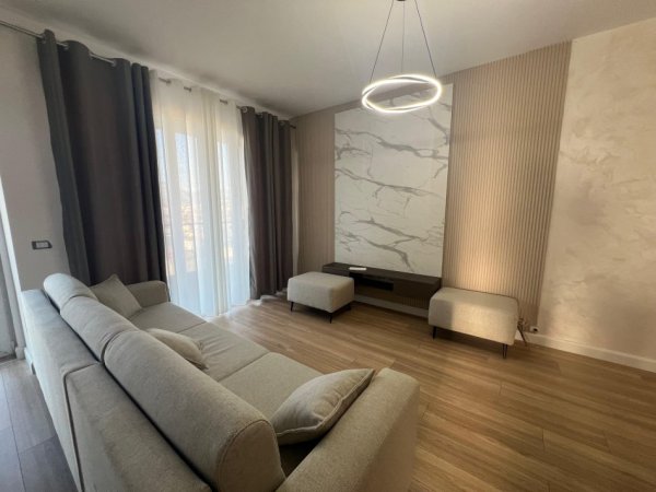 Shqiperi, jepet me qera apartament 2+1+Ballkon Kati 9, 106 m² 800 € (Don Bosko)