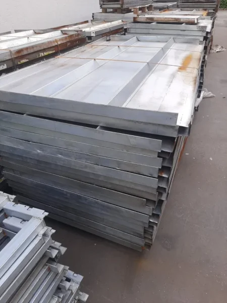 Shiten RAFTE METALIKE PER MAGAZINA (Skafale Industriale)