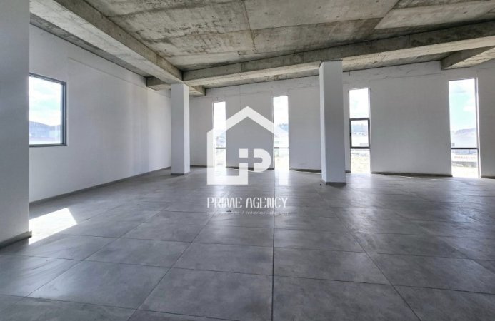 JEPET ME QIRA : AMBJENT BIZNESI /ZONA: Kombinat