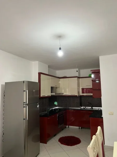 Tirane, jepet me qera 2+1+Aneks+Ballkon Kati 5, 108 m² 500 € (KFC Astir)