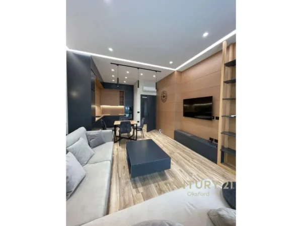 Tirane, jepet me qera apartament 1+1 Kati 5, 73 m² 1.000 € (square 21)
