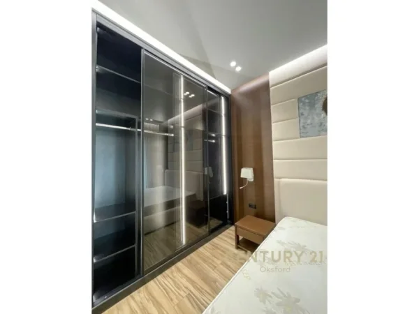 Tirane, jepet me qera apartament 1+1 Kati 5, 73 m² 1.000 € (square 21)