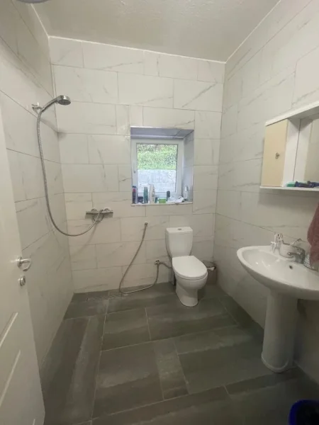 Vile 2-kateshe ne shitje ne SELITE  450.000 €