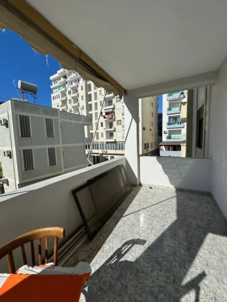 Durres, shitet apartament 2+1+Ballkon , 84 m² 98.000 € 