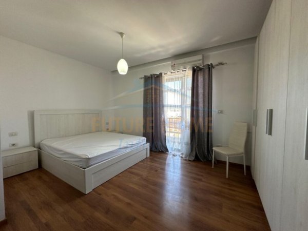 Tirane, jepet me qera apartament 2+1 Kati 9, 110 m² 500 € (Unaza e Re)