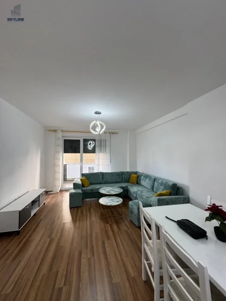 Tirane, jepet me qera apartament 2+1+Ballkon Kati 1, 500 € (Astir)