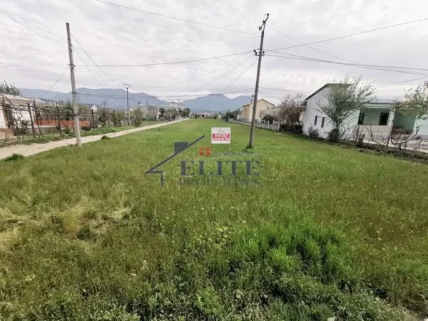 Tirane, shitet toke , 4.000 m² 280.000 € (Rruga Kosova)