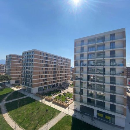 Tirane, jepet me qera apartament 2+1+Ballkon Kati 3, 85 m² 800 € (Don Bosko)