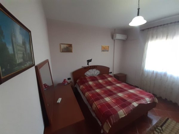 Tirane, jepet me qera apartament 2+1 Kati 3, 90 m² 700 € (21 DHJETORI)